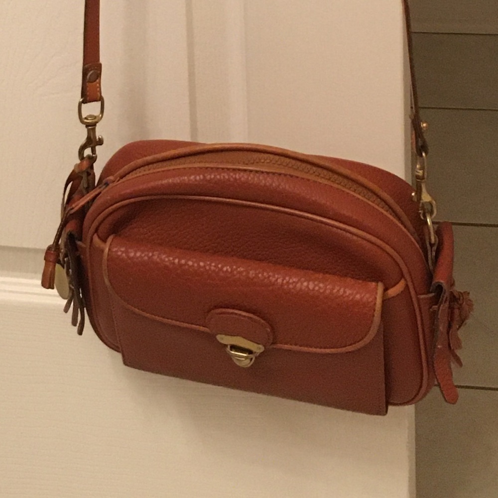 Vintage Dooney & Bourke crossbody